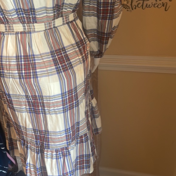 Nice dress with a slit on the side - Picture 6 of 6